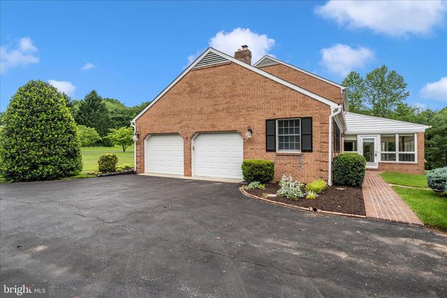 727 WELLER DR, Mount Airy, MD 21771