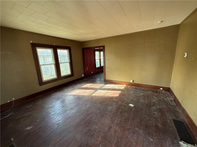 101 S Buttermilk Station Road, East Lynne, MO 64743