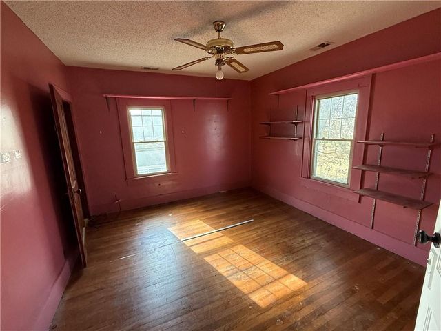 101 S Buttermilk Station Road, East Lynne, MO 64743