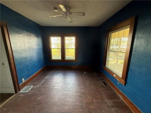 101 S Buttermilk Station Road, East Lynne, MO 64743