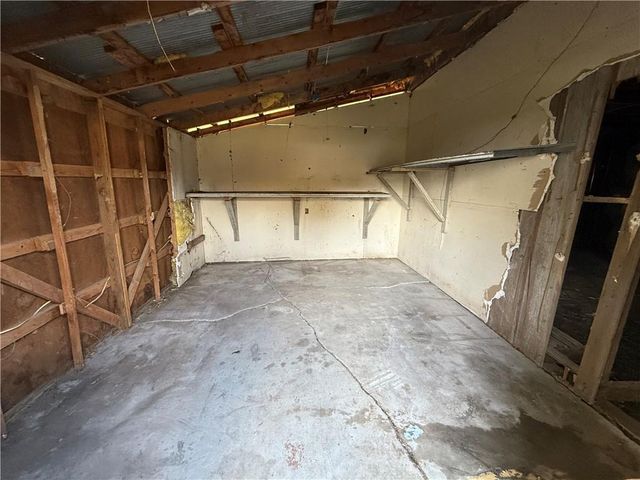 101 S Buttermilk Station Road, East Lynne, MO 64743