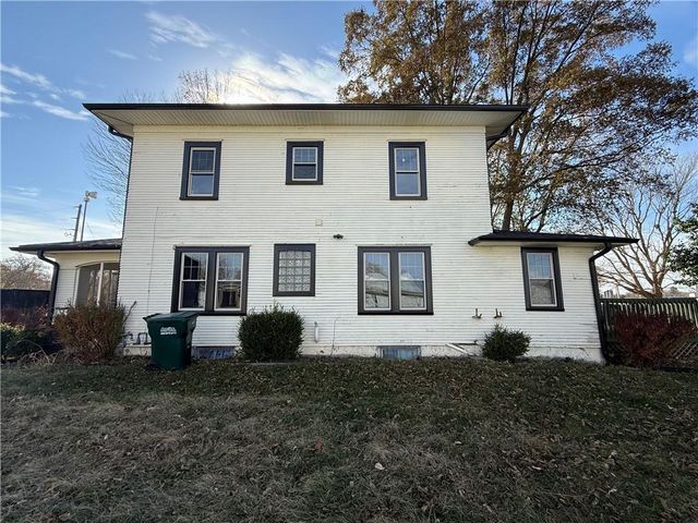 101 S Buttermilk Station Road, East Lynne, MO 64743