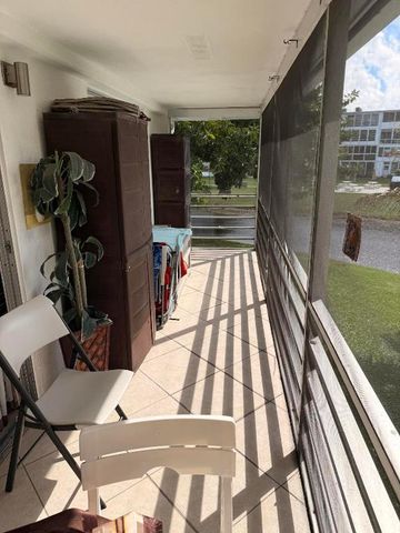 104 Oakridge H, Deerfield Beach, FL 33442