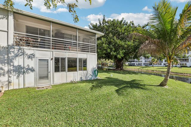 104 Oakridge H, Deerfield Beach, FL 33442