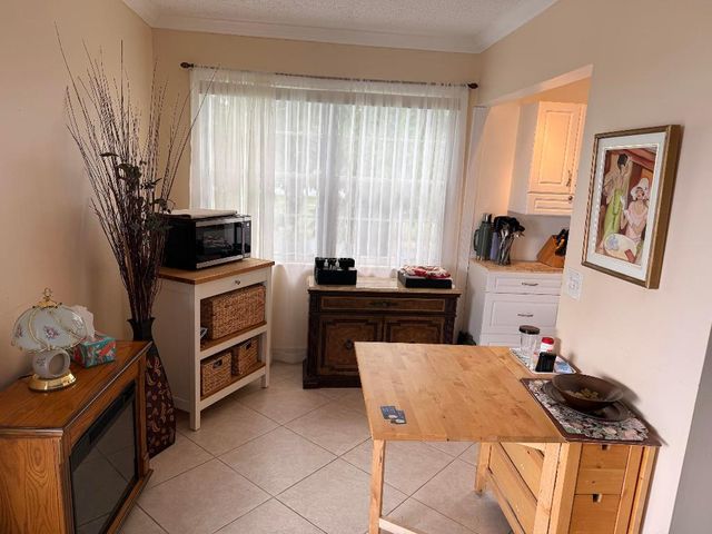 104 Oakridge H, Deerfield Beach, FL 33442