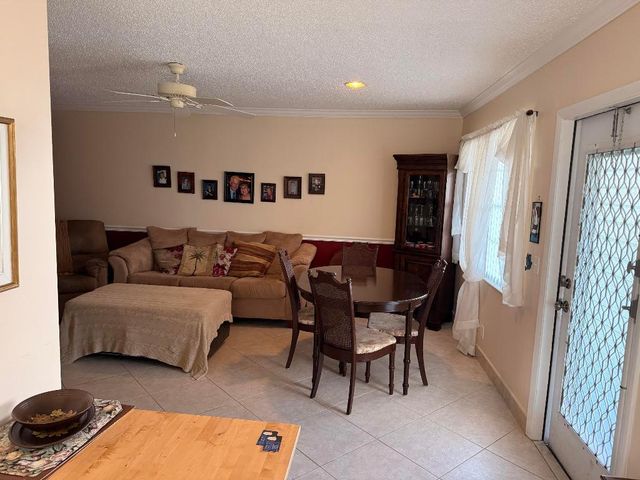 104 Oakridge H, Deerfield Beach, FL 33442