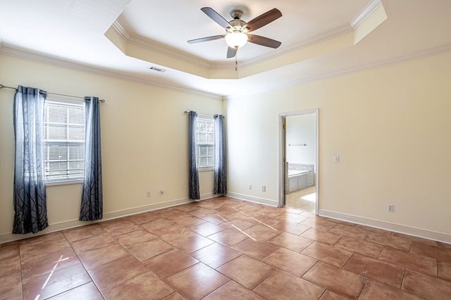 203 Lakeside Dr, Dothan, AL 36301