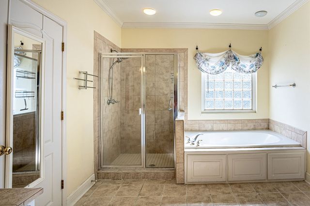 203 Lakeside Dr, Dothan, AL 36301