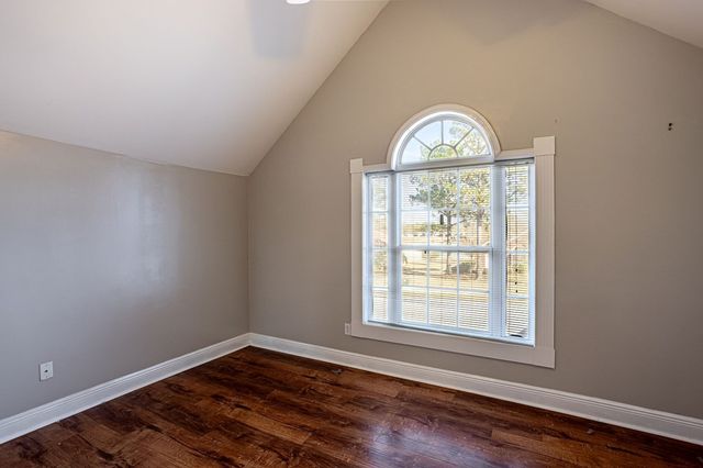 203 Lakeside Dr, Dothan, AL 36301