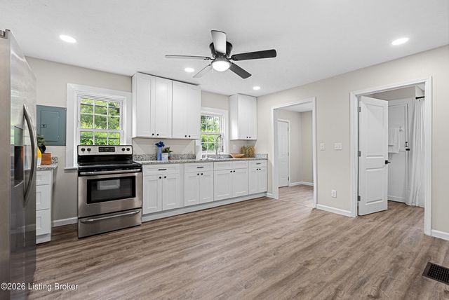 10324 Deering Rd, Louisville, KY 40272