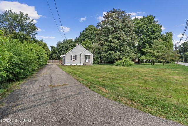 10324 Deering Rd, Louisville, KY 40272