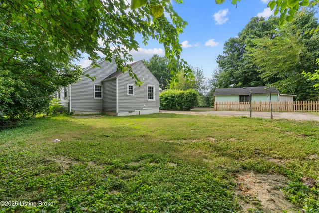 10324 Deering Rd, Louisville, KY 40272