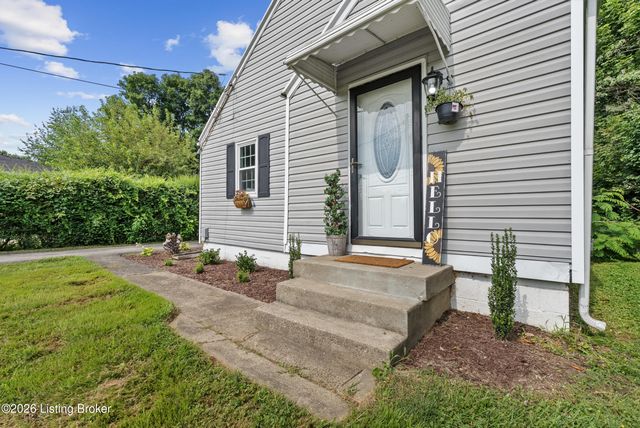 10324 Deering Rd, Louisville, KY 40272