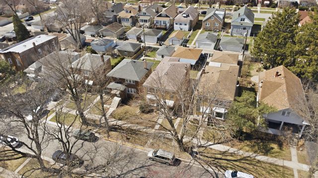 3728 Grove Avenue, Berwyn, IL 60402