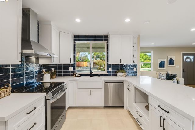 3015 Stevenson St, Pittsburg, CA 94565