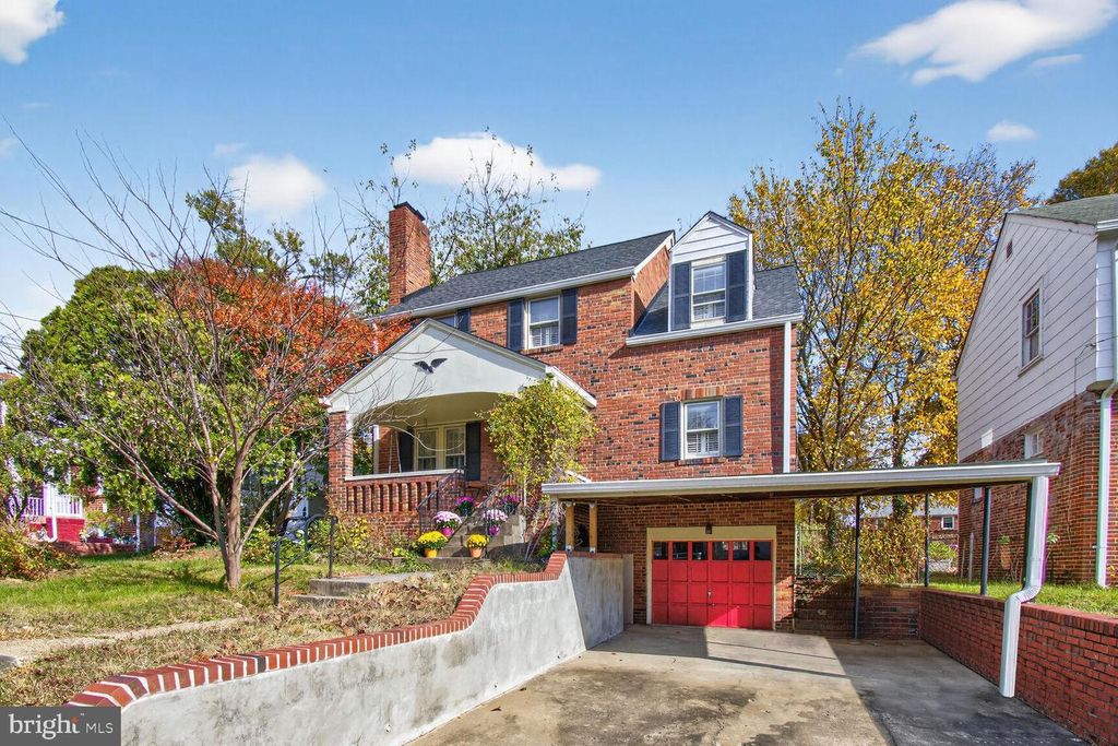 6215 42ND AVE, Hyattsville, MD 20781