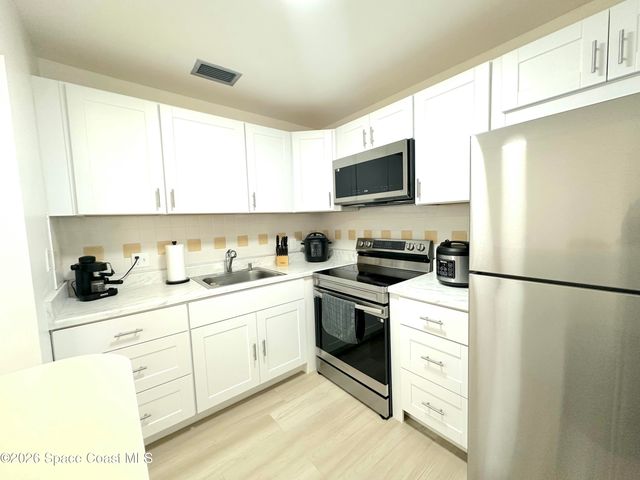 36 Vista Gardens Trail 204, Vero Beach, FL 32962