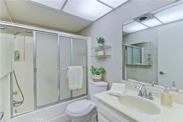 3243 San Amadeo 2F, Laguna Woods, CA 92637