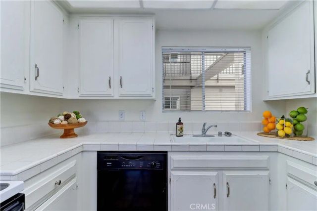 3243 San Amadeo 2F, Laguna Woods, CA 92637
