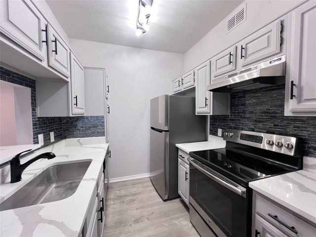 5619 Preston Oaks Road, Dallas, TX 75254