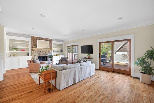 221 Oak Lane, Decatur, GA 30030