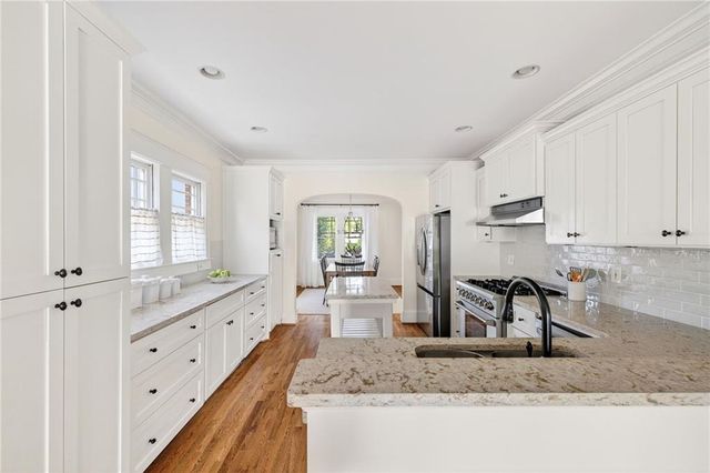 221 Oak Lane, Decatur, GA 30030