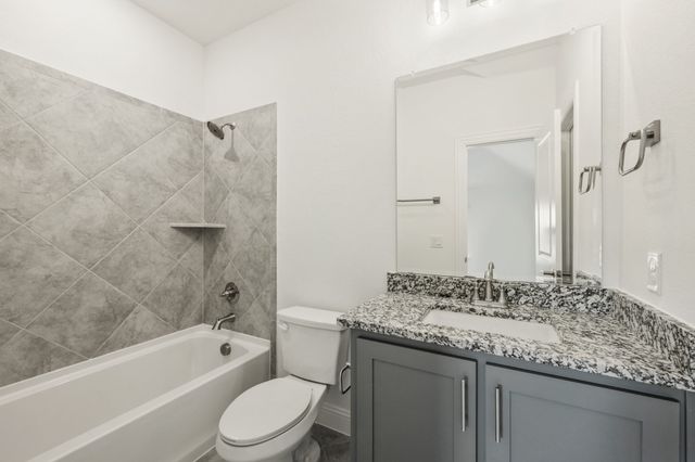 4217 Bel Air Drive, Midlothian, TX 76065