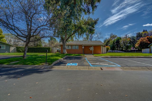 1825 Del Mar Avenue, Redding, CA 96003