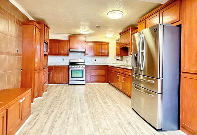 8354 Wier Drive, Houston, TX 77017