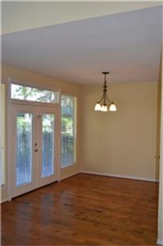 3246 Poe Drive, Montgomery, TX 77356