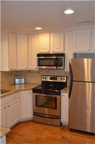 3246 Poe Drive, Montgomery, TX 77356