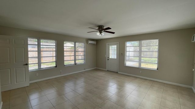 116 E CENTRAL Boulevard, Lantana, FL 33462