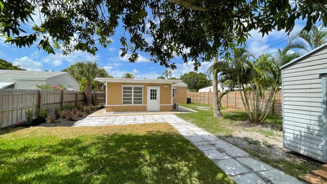 116 E CENTRAL Boulevard, Lantana, FL 33462