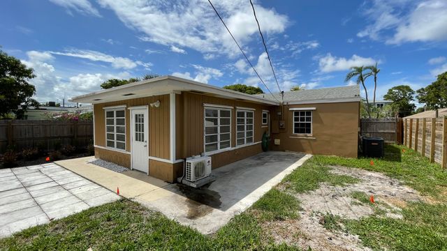 116 E CENTRAL Boulevard, Lantana, FL 33462
