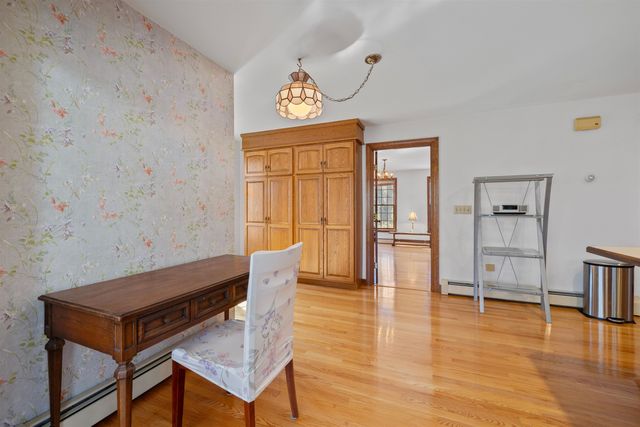 60 Cambridge Road, Hampstead, NH 03841