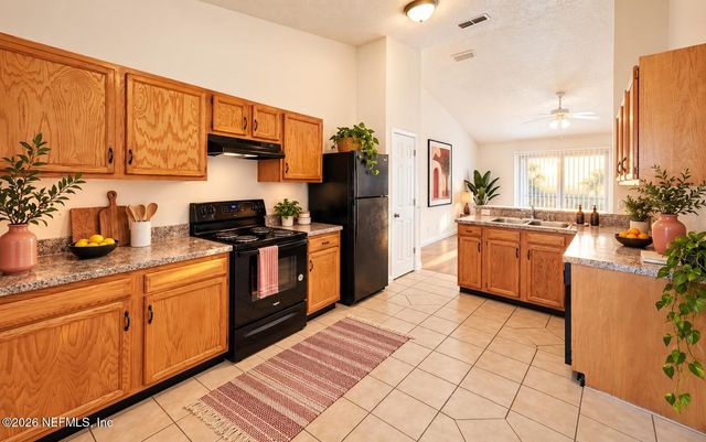 10850 WAHINE Drive N, Jacksonville, FL 32246