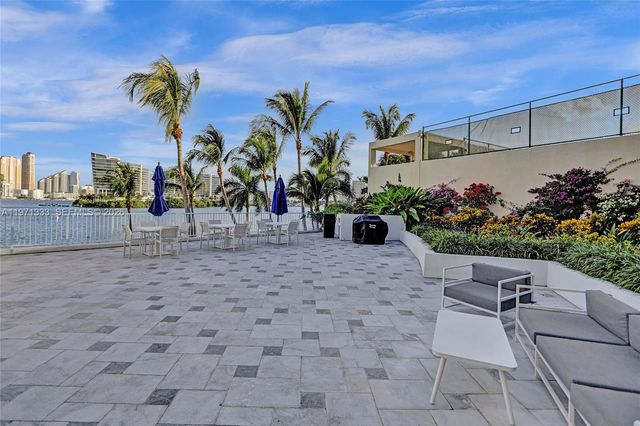 3370 Hidden Bay Dr 1009, Aventura, FL 33180