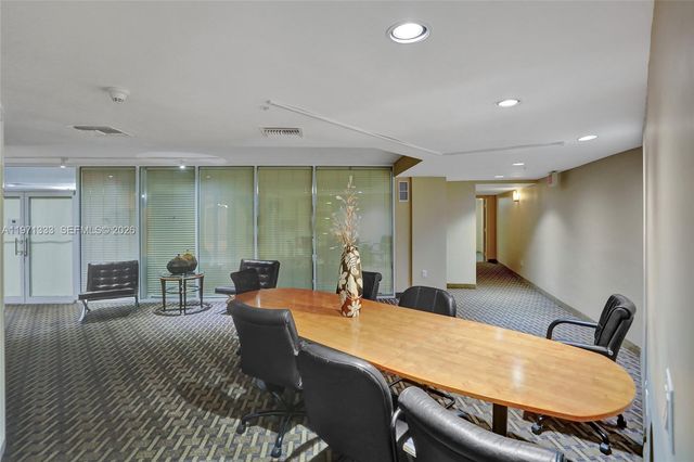 3370 Hidden Bay Dr 1009, Aventura, FL 33180