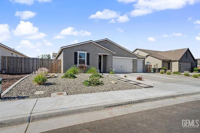 7717 Ridge Forest Drive, Bakersfield, CA 93313