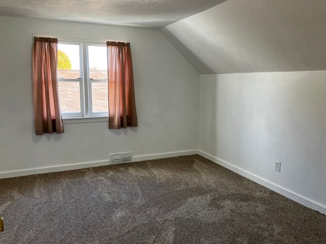 2315 GREEN Street, Rockford, IL 61102