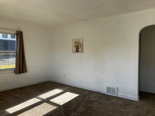 2315 GREEN Street, Rockford, IL 61102