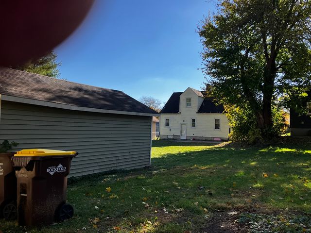 2315 GREEN Street, Rockford, IL 61102