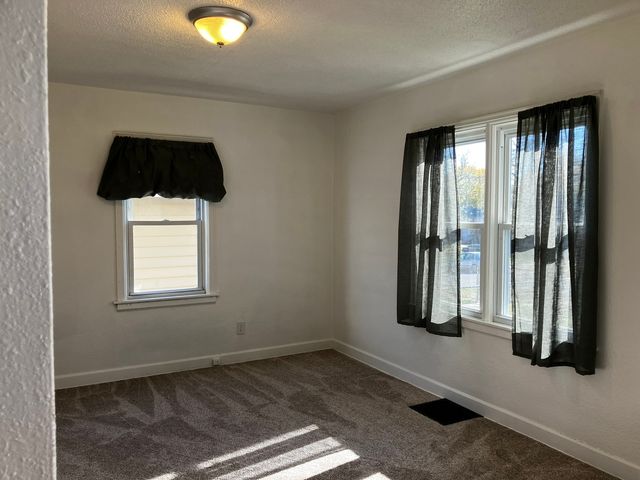 2315 GREEN Street, Rockford, IL 61102