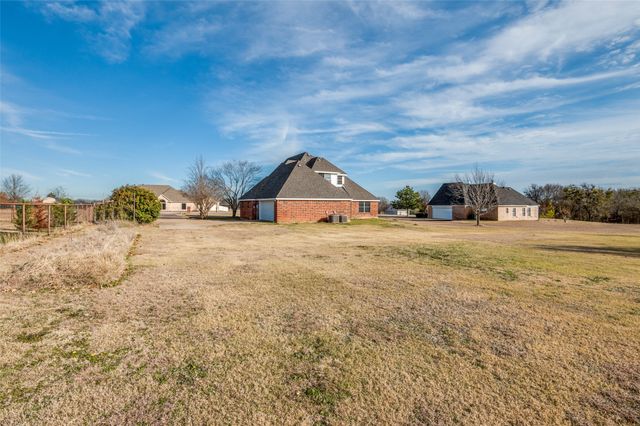 168 Hunters Glen Drive, Waxahachie, TX 75167