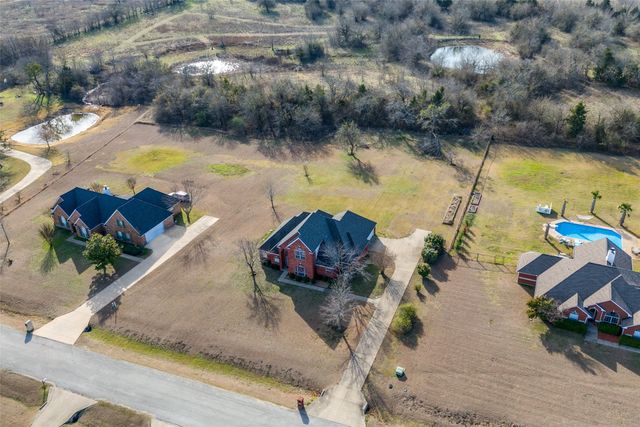 168 Hunters Glen Drive, Waxahachie, TX 75167