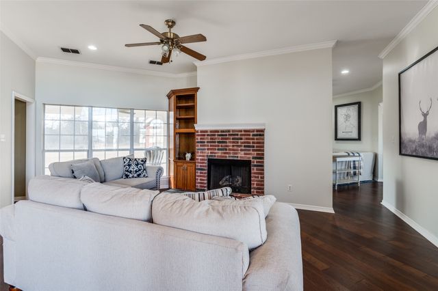 168 Hunters Glen Drive, Waxahachie, TX 75167