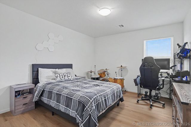 13315 S 72nd East Place, Bixby, OK 74008