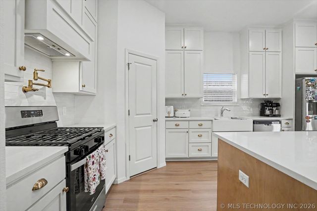 13315 S 72nd East Place, Bixby, OK 74008