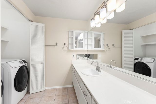 22182 Cedar Pointe 1D, Lake Forest, CA 92630