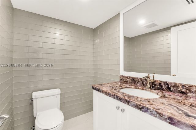 1200 S Ocean Blvd 11H, Boca Raton, FL 33432